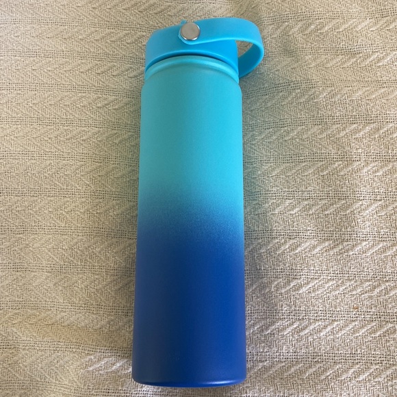 Nwt Simply Southern ombre water bottle. 22 oz. - Picture 8 of 12